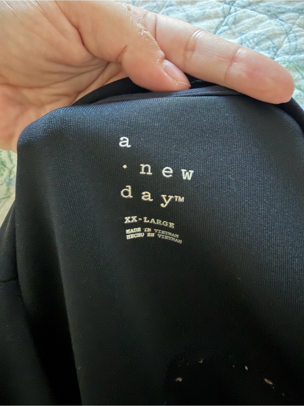 A New Day Black Basic Crewneck Size XXL - Picture 4 of 4
